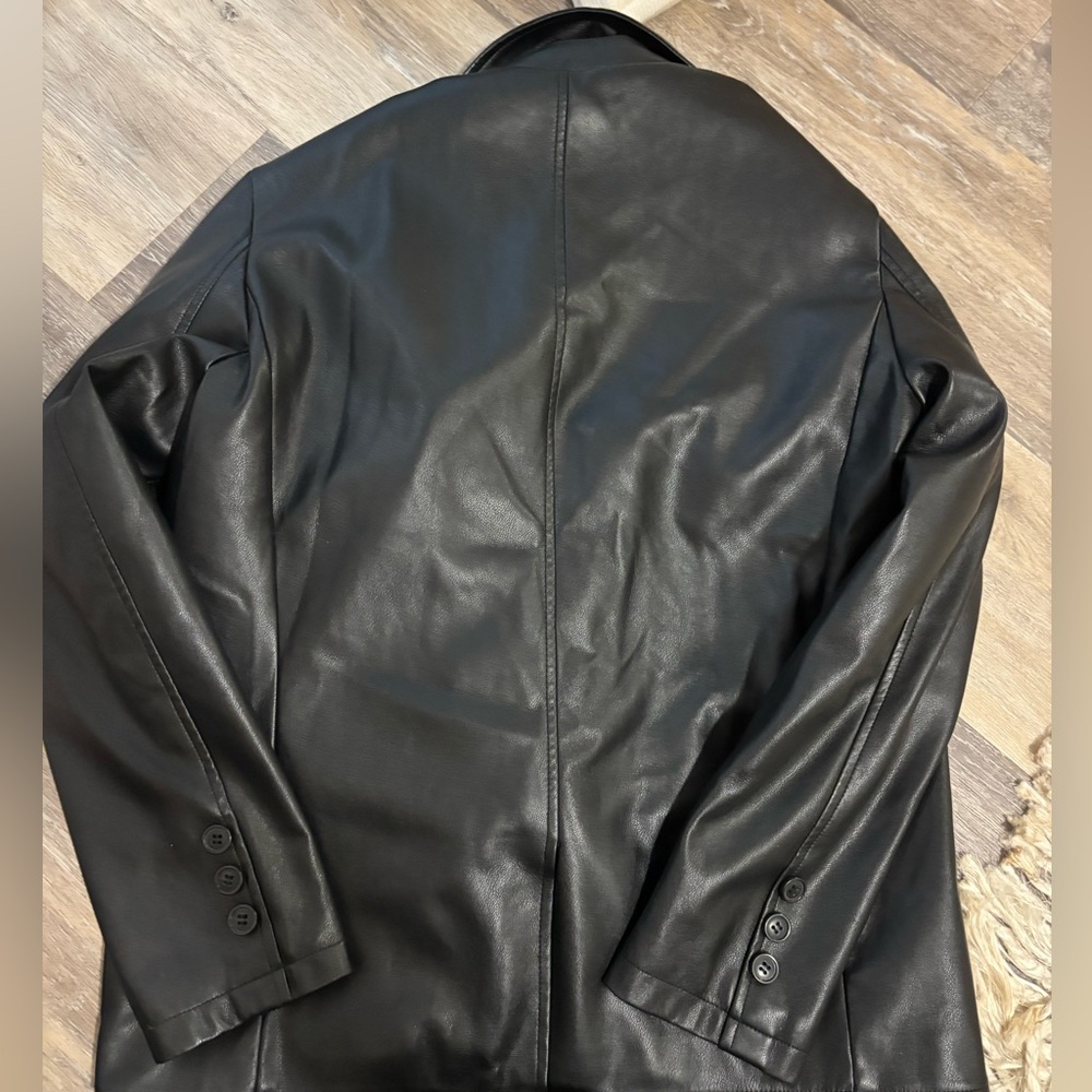 Leather jacket - Picture 5 of 5